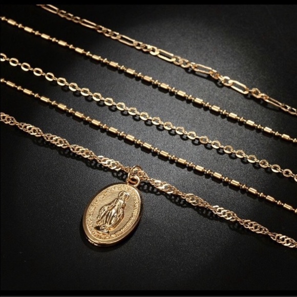 Silver or Gold MARY multilayered necklace - Picture 4 of 5